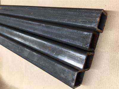 Buy Clearance 25 x 25 x 3mm Box section x 500mm - 4 pack Online